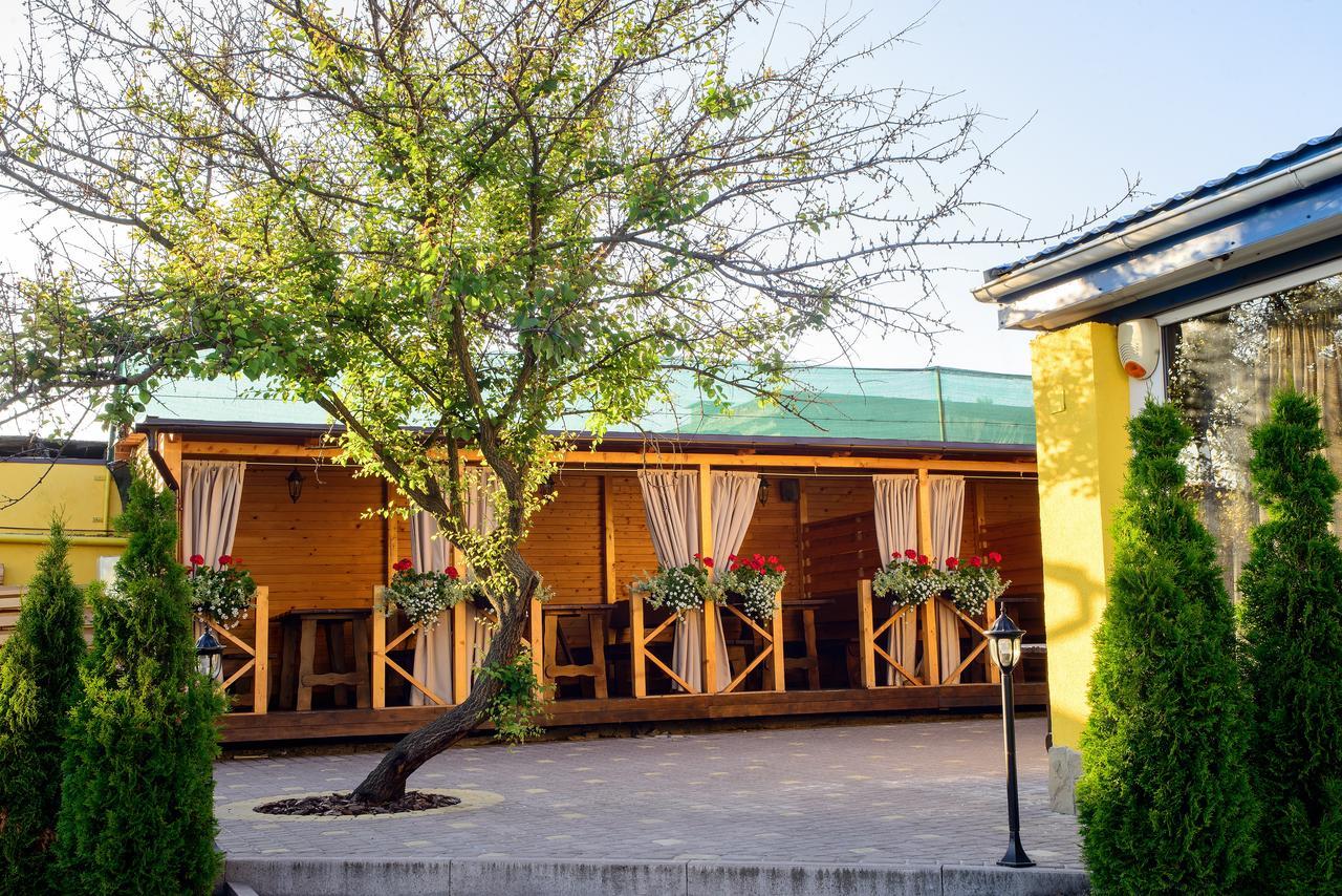 Hotel Argo Premium Lemberg Exterior foto